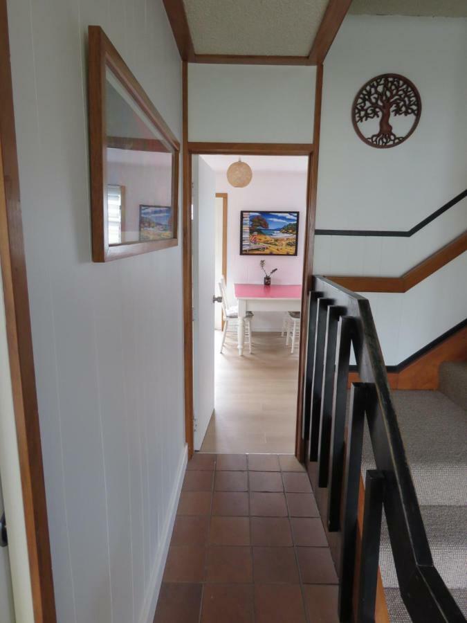 Pohutukawa Bach Hotel Уангарей Екстериор снимка